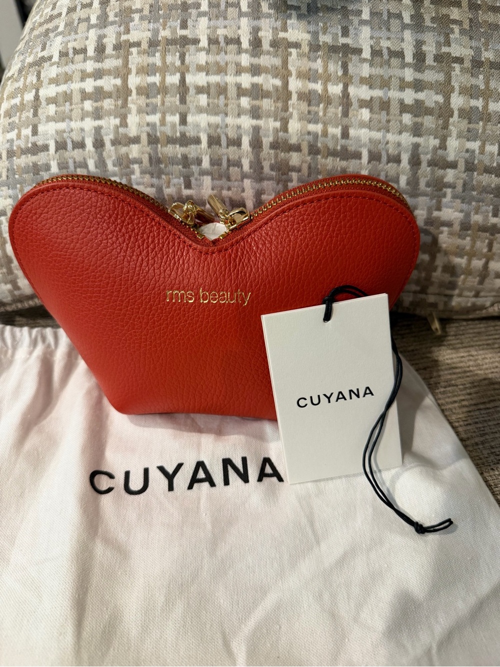 Cuyana x RMS Beauty Coral Heart Leather Cosmetic Case NWT Limited Edition